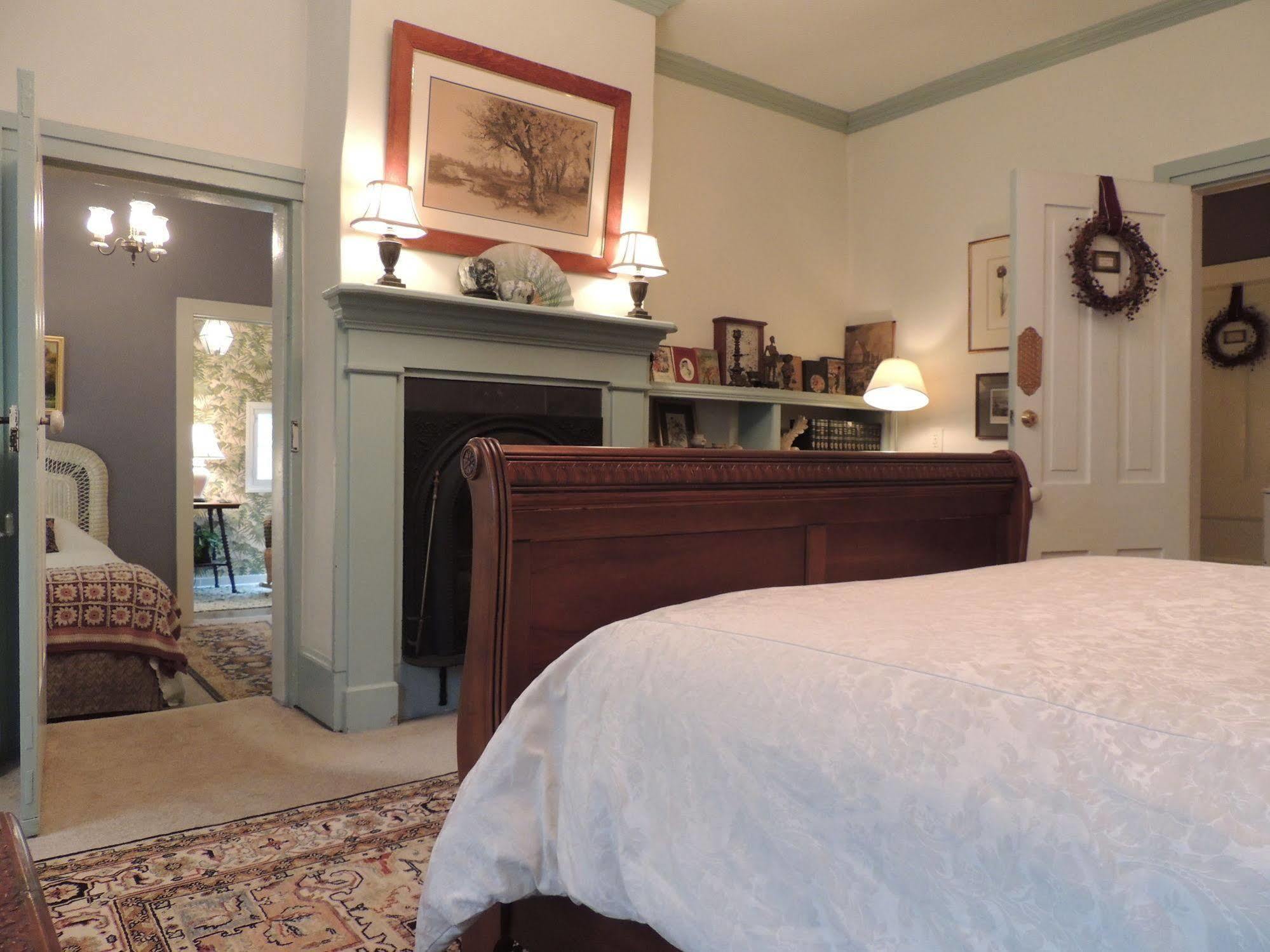 1868 Magnolia House Inn Lexington Eksteriør billede